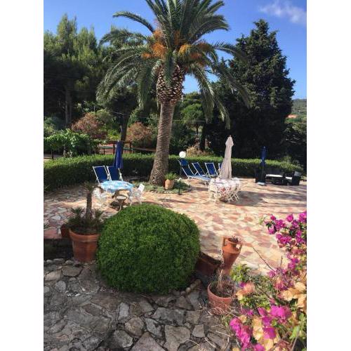 VILLA ANNA Appartamenti per vacanza in casale di charme