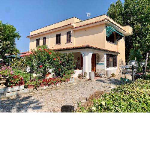 Villa Anna GuestHouse