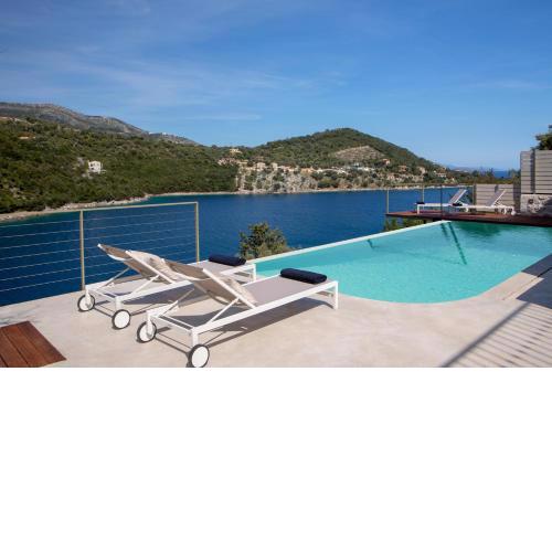 Villa Anthelia-Idyllic view and private access to the sea
