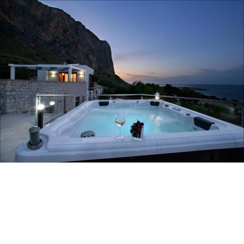 Villa Antonia - Vasca Idromassaggio Terrazza Vista Mare