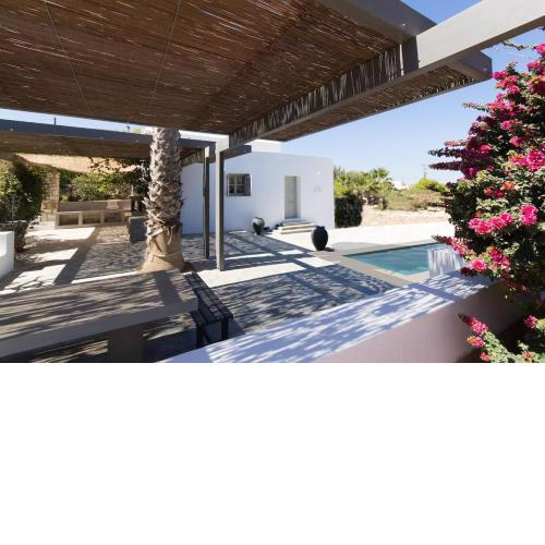 Villa Aphrodite · Elegant villa, sea views, designer renovation