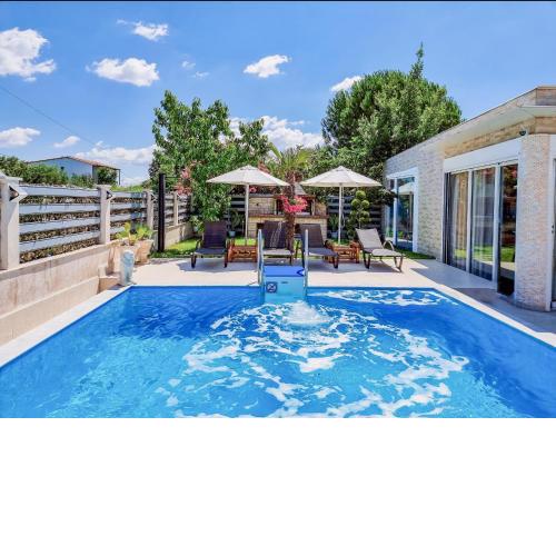 Villa Apollon