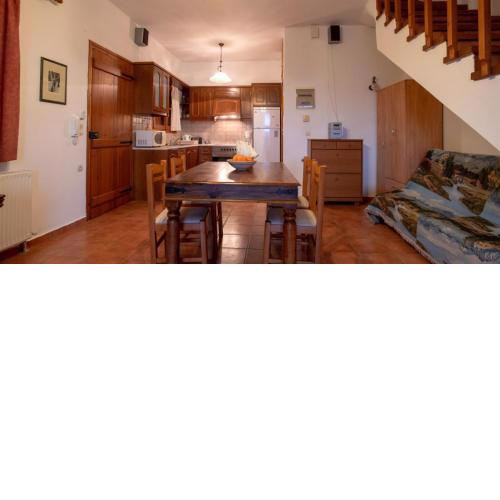 Villa Aris - Provarma