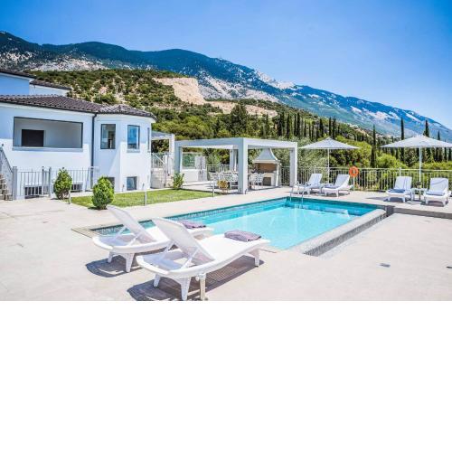 Villa Aris