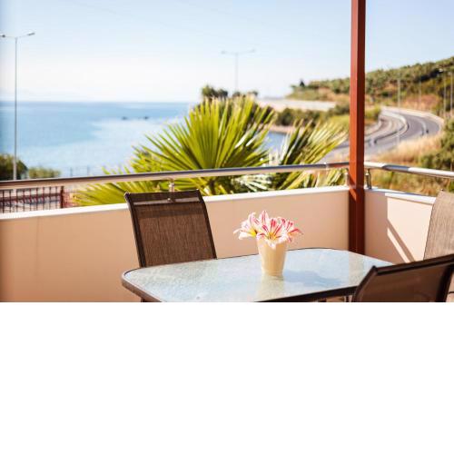 Villa Armonia - Beachfront Majestic Retreat