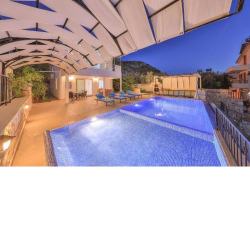Villa Asfina, wunderschöne Villa mit 4 Schlafzimmern, privatem, solar beheiztem Pool und herrlichem Meerblick