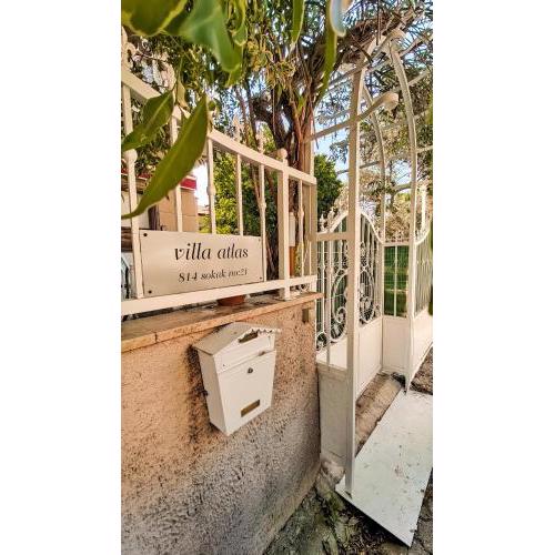 VILLA ATLAS - 4 Bed Villa in the city center, Perfect Sea view