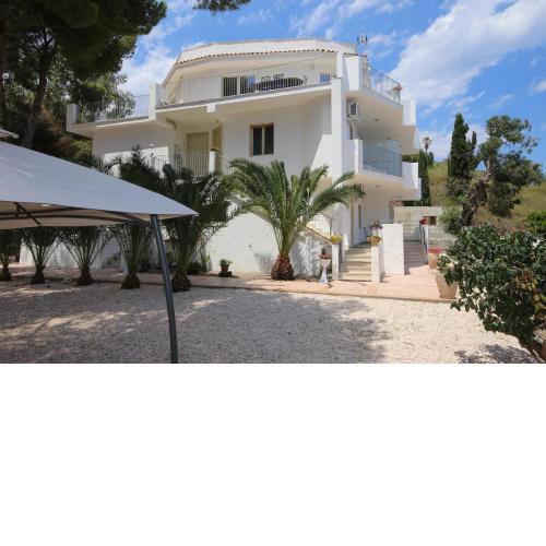villa aurora