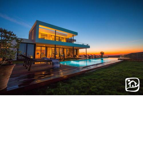 Villa Avalon by Abahana Villas