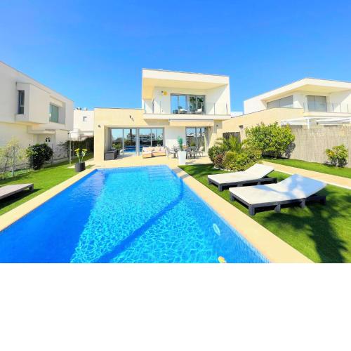 Villa Avellano Vistabella Golf by Villas&You