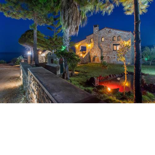 VILLA AVLOS