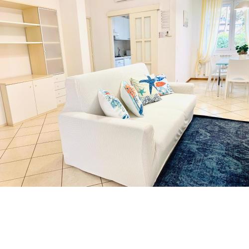 Villa Azzuro Blue