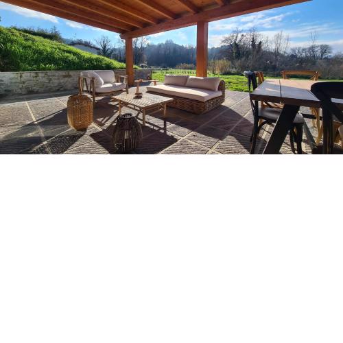 Villa Azzurra immersa nel Verde tra Firenze, Arezzo e Siena