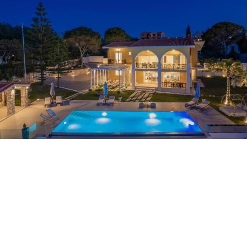 Villa Bala - Seaside Luxury Villa!