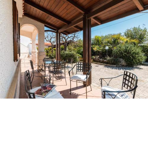 Villa Bartucci by Wonderful Italy