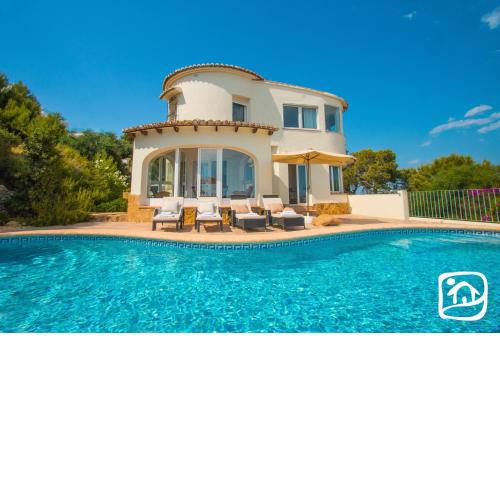 Villa Begonia by Abahana Villas