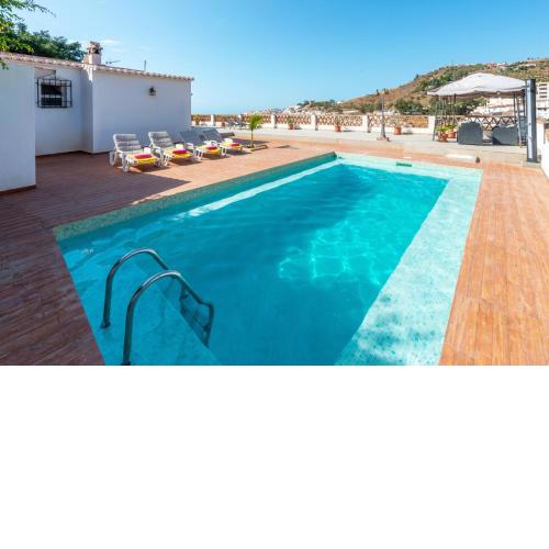 Villa Benama by Villa Plus