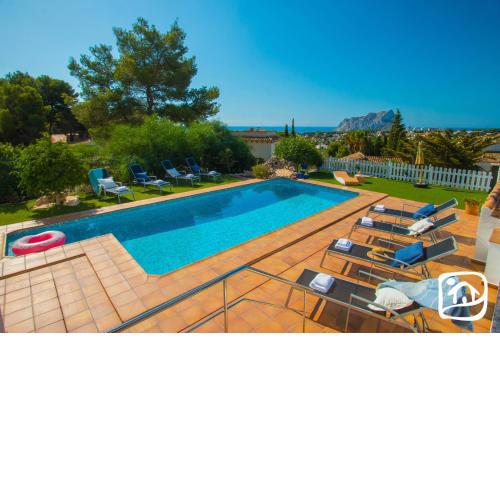 Villa Bernia by Abahana Villas