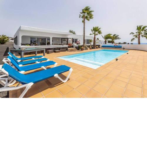 Villa Bianca - sol, lava y mar