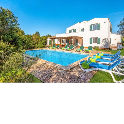 Villa Biniparrell by Villa Plus