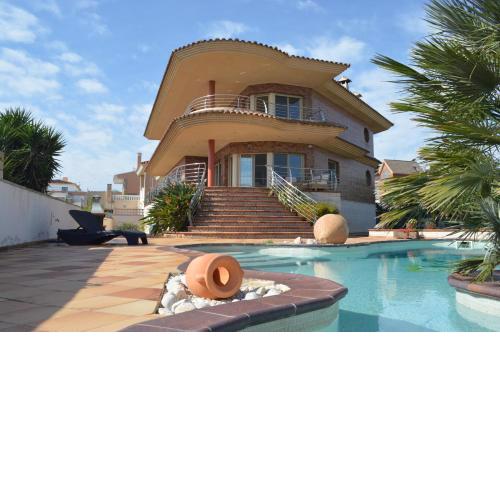 VILLA BONFILL
