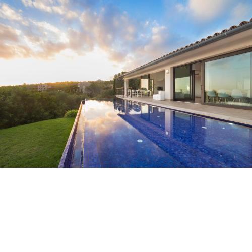 Villa bonita con vistas espectaculares, perfecto para familias