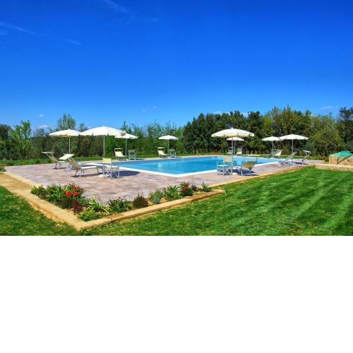 Villa Bonriposo by PosarelliVillas