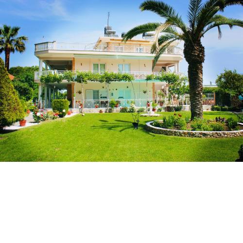 VILLA BORA