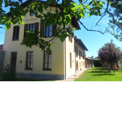 VILLA BOTTERA with Jacuzzi in the garden Cuneo Langhe Piemonte