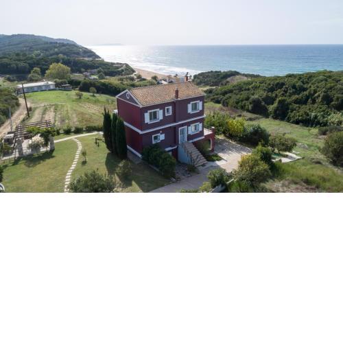 Villa Botzi-The house on the hill