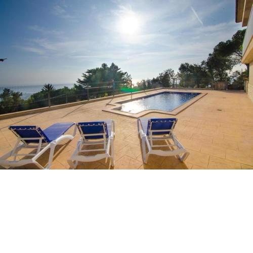 Villa Breeze