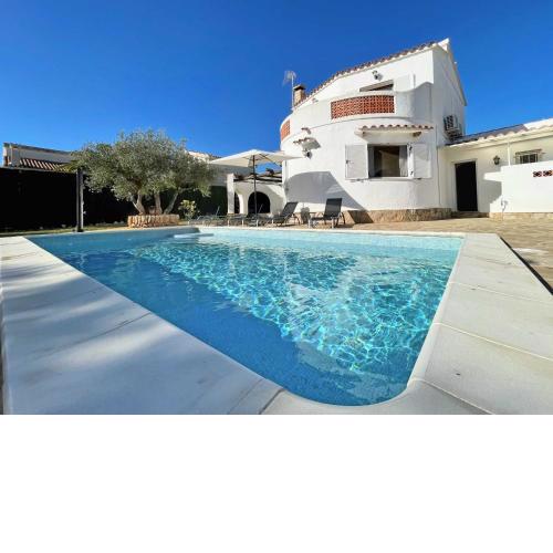 Villa Cabrera