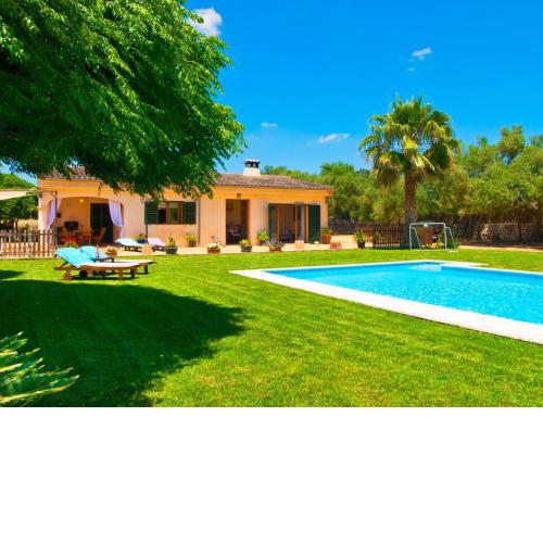 Villa Can Coll de Sencelles, Sa Vileta pool and views