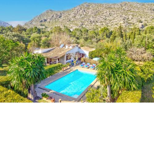 Villa Can Patjada by Villa Plus