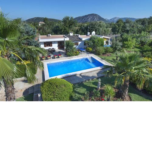 Villa Can Pina by Villa Plus