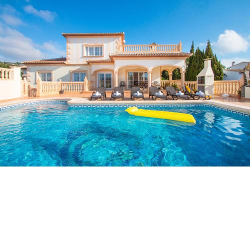Villa Capri by Abahana Villas