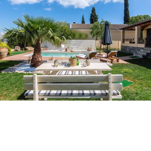 Villa Caramel