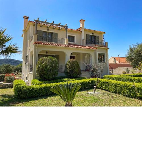 Villa Carousos