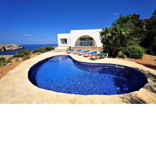Villa Casa Blanca Carbo