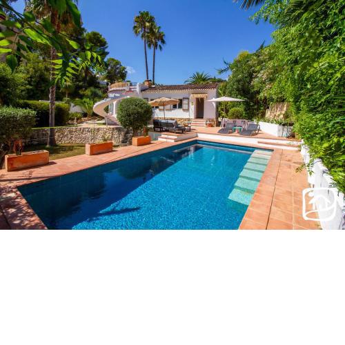 Villa Casa Pipa by Abahana Villas