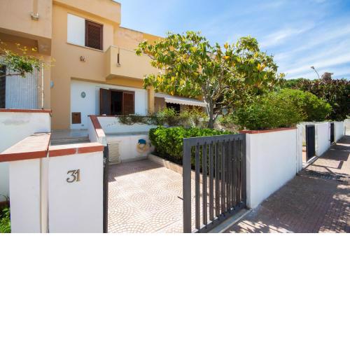 Villa Ciuri di fronte al mare