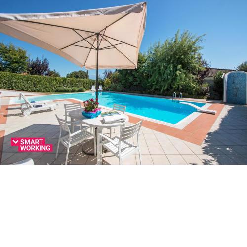 Villa Clara con piscina by Wonderful Italy