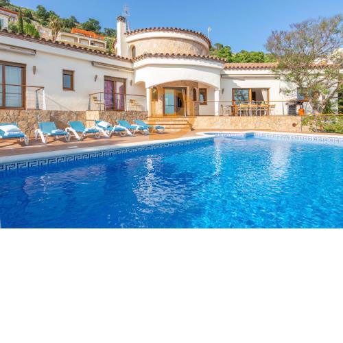 Villa Colina - Stunning panoramic views of the Roses bay Swimming pool and BBQ