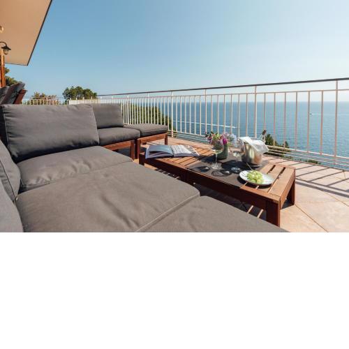 Villa con accesso al mare, vista mozzafiato