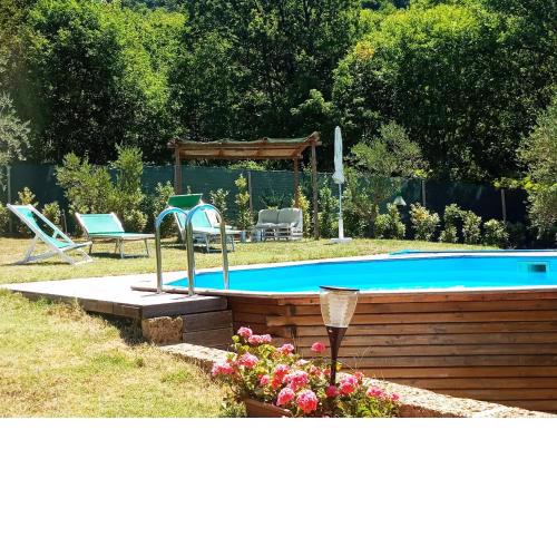 Villa con Piscina 10 Posti Letto, L'Oliveta Di Rivalto