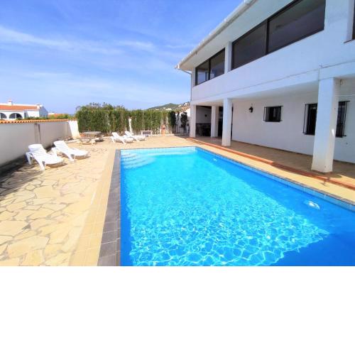 VILLA CON PISCINA PRIVADA Y BARBACOA Albert Villas Alcossebre
