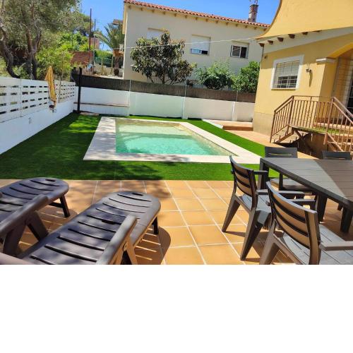 Villa con piscina y BBQ ideal para familias