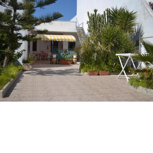 Villa con veranda a San Foca Ll80