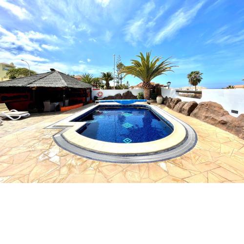 Villa con Wifi, piscina privada, AC y BBQ en Tenerife Sur