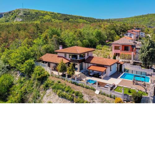 Villa Cook with Sea View - Heated Pool - at Balchik